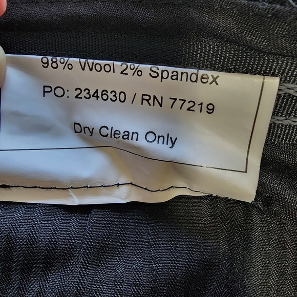Kenneth Cole AWEARNESS 2-Piece Dark Gray Suit – Jacket 46 Long / Pants 40W - Picture 15 of 16